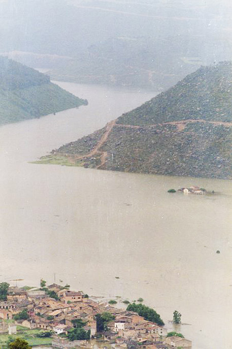 Vista de la vall - Maig 1999